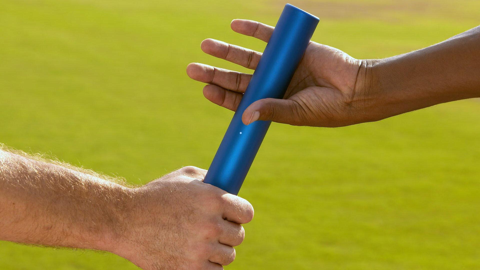 赛后温情一幕，卡瓦哈尔主动握手亚马尔，昔日嫌隙终化解