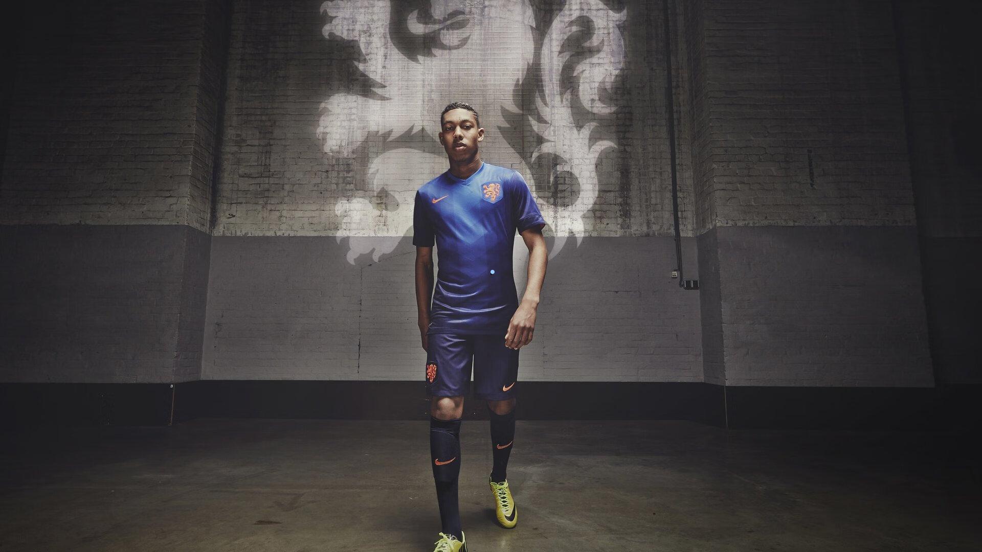 沃尔夫斯堡官方宣布免签弗拉门戈后卫克莱顿,22岁新星合约锁定至2030年