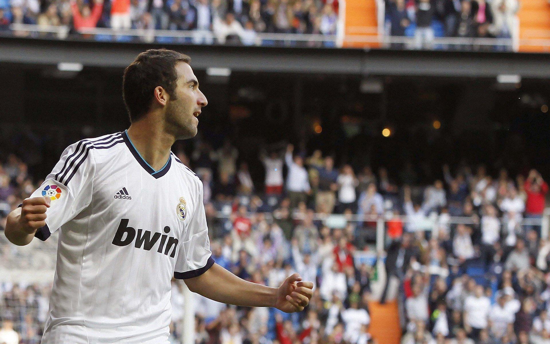 贝林厄姆两年首度定位球破门建功 年度进球追平维尼修斯助皇马告捷